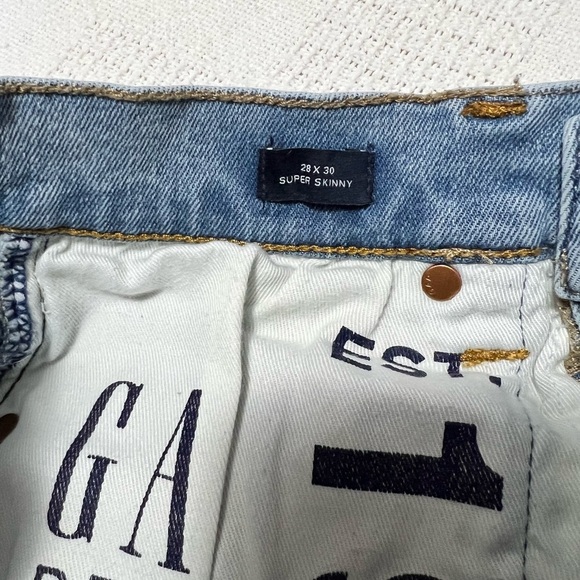 GAP | High Rise Super Skinny Jeans in light blue - Picture 9 of 11